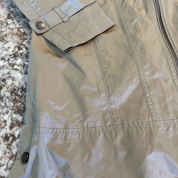 S Cole Haan Tan Packable Parka Rain Jacket Small Hooded Khaki Tan Brown Classic - Picture 15 of 16